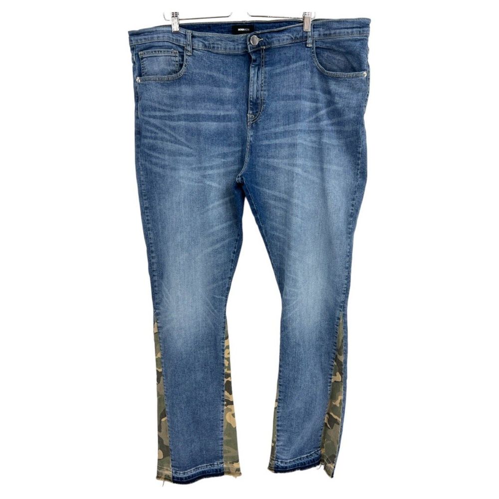 Nova Men jeans 42 medium wash camouflage at seams frayed edges pants
